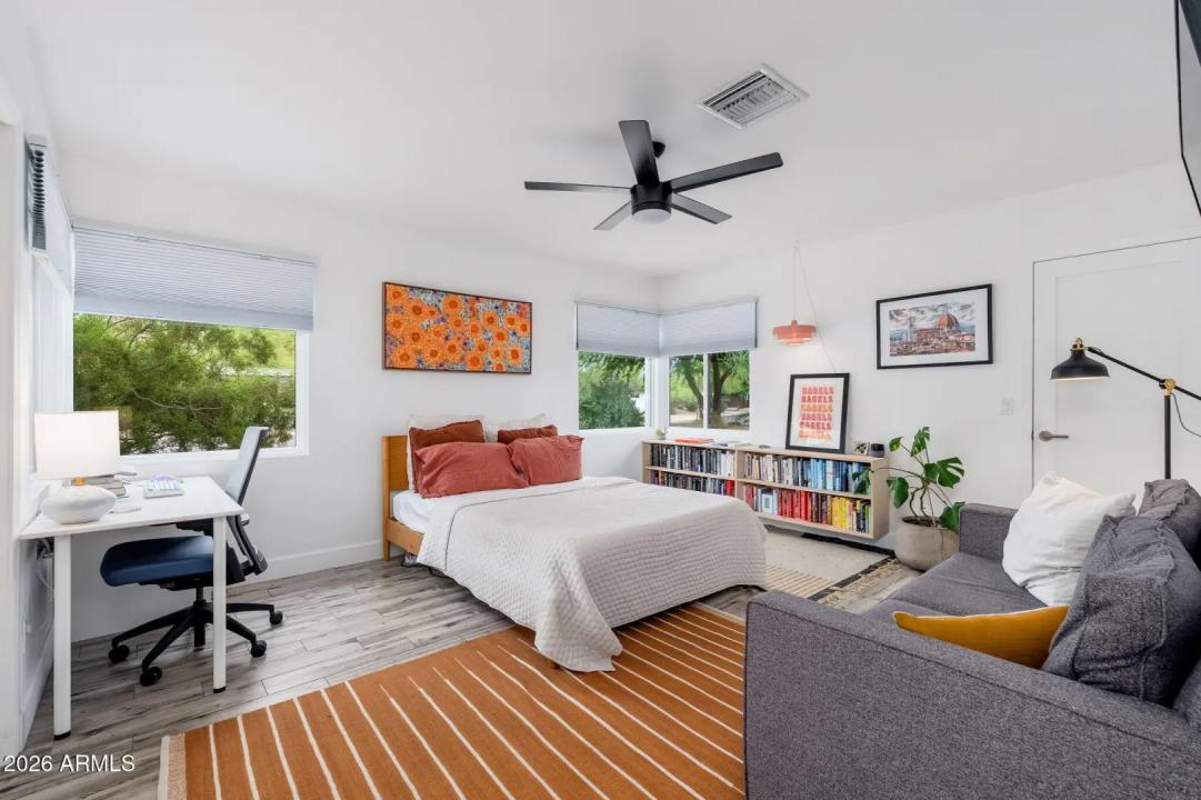 Real Estate Picture 26