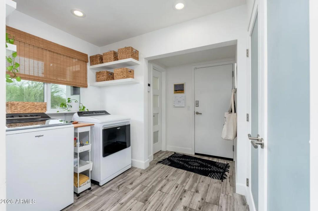 Real Estate Picture 29