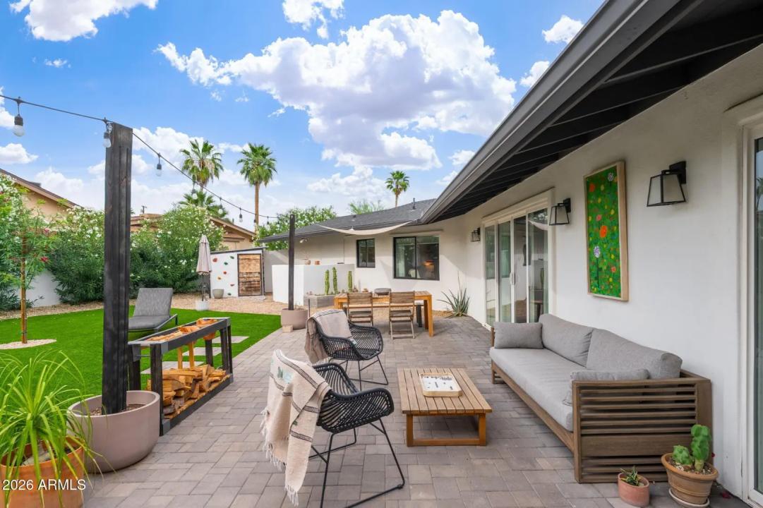 Real Estate Picture 33