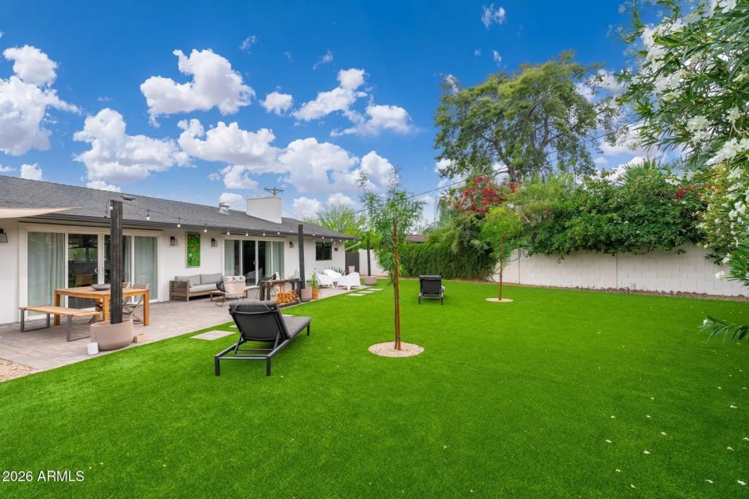 Real Estate Picture 34