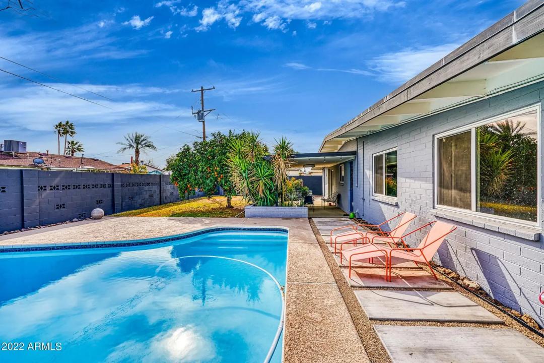 Real Estate Picture 20