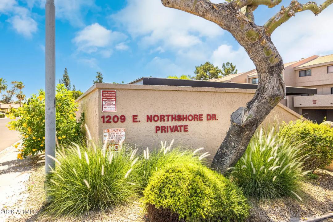 Real Estate Picture 33
