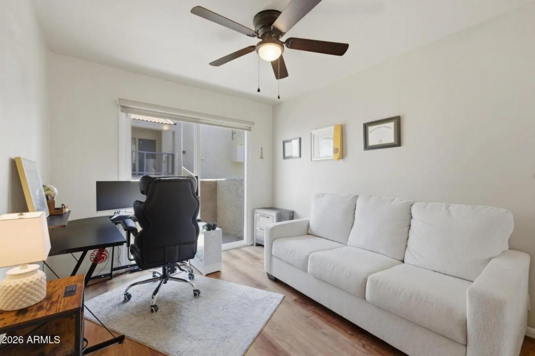 Real Estate Picture 23