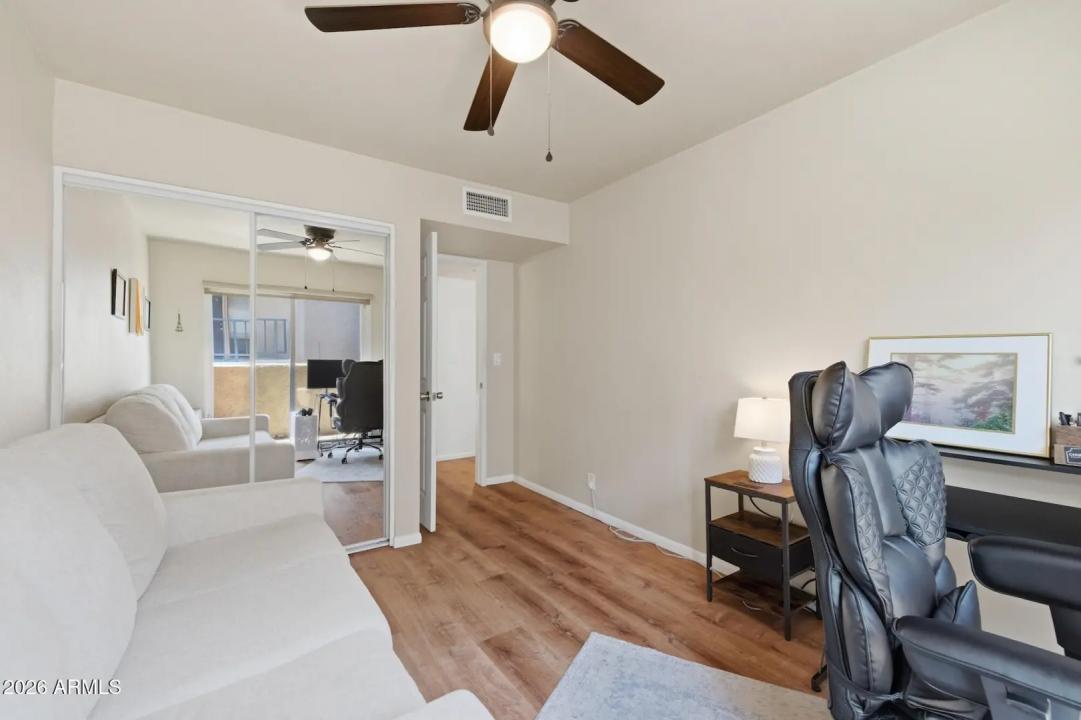Real Estate Picture 24