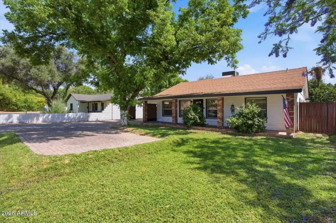 Real Estate Picture 2