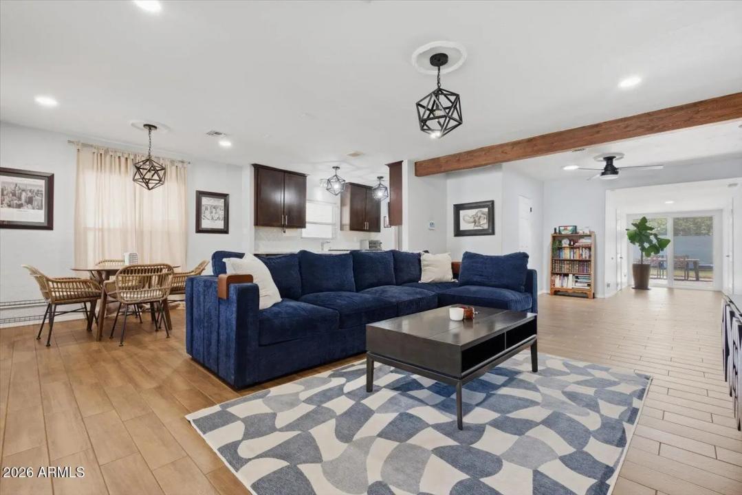Real Estate Picture 6