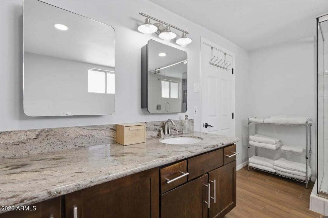 Real Estate Picture 21