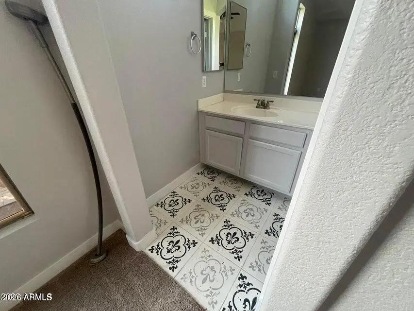 Real Estate Picture 10