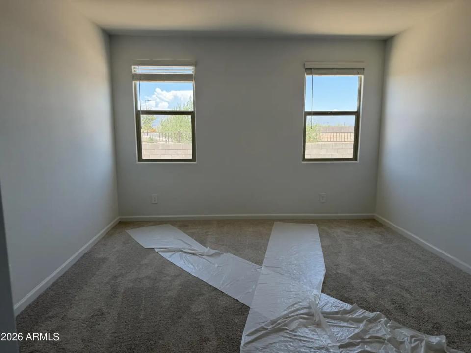 Real Estate Picture 7