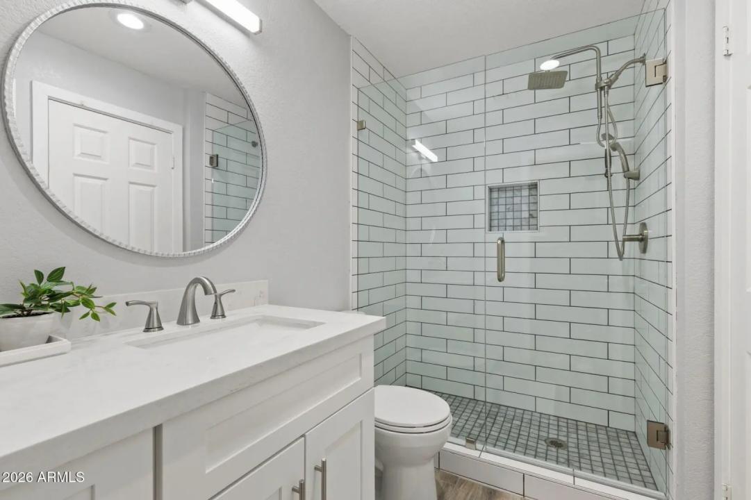 Real Estate Picture 20