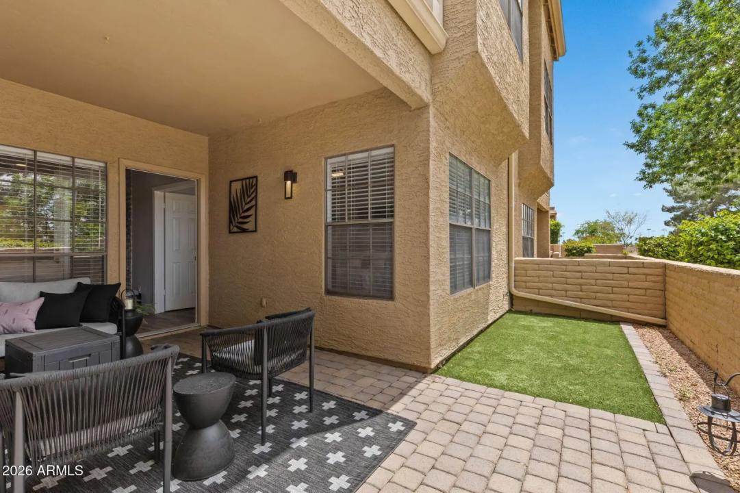 Real Estate Picture 25