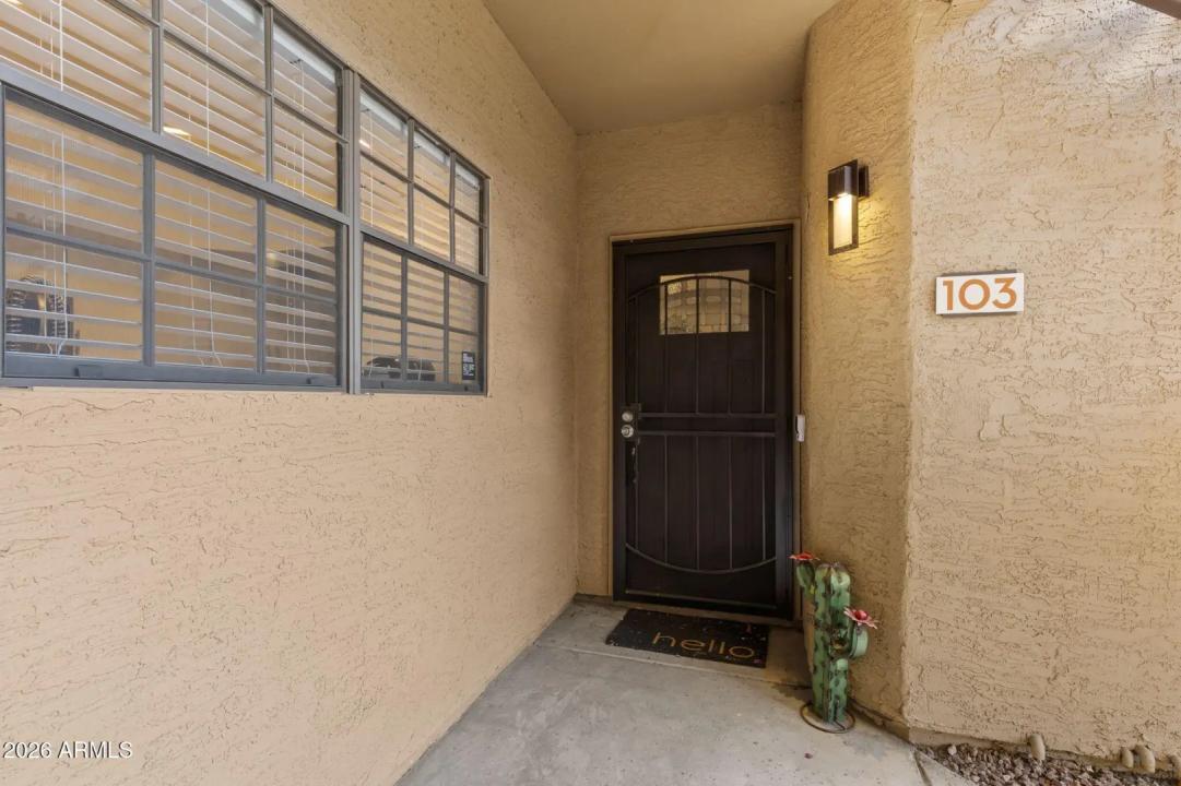 Real Estate Picture 3