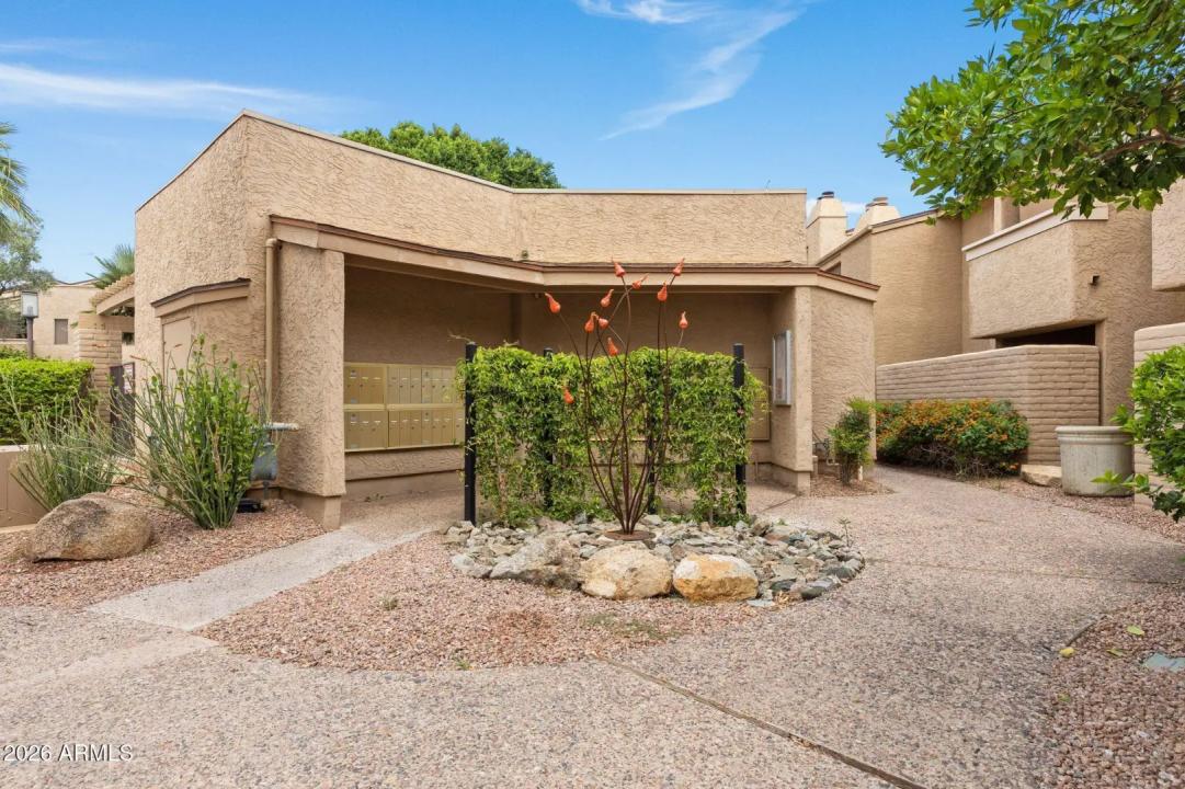 Real Estate Picture 26