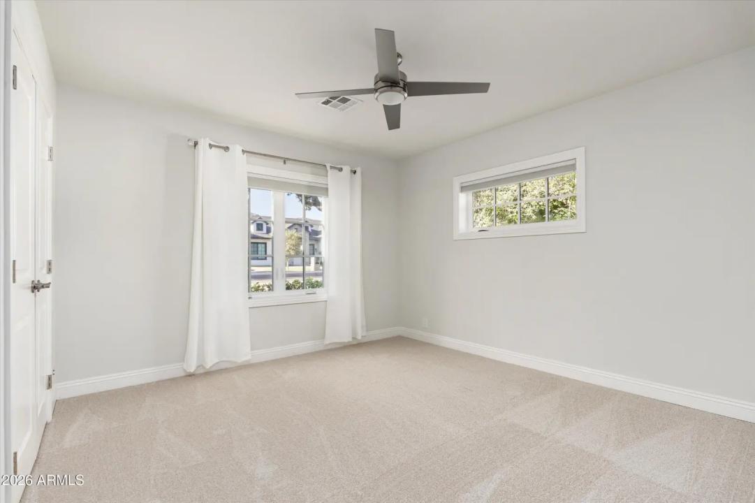Real Estate Picture 26