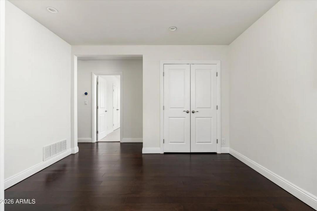 Real Estate Picture 27