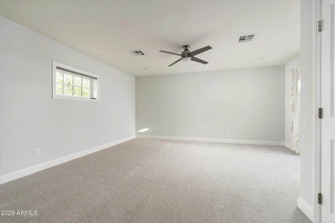 Real Estate Picture 29