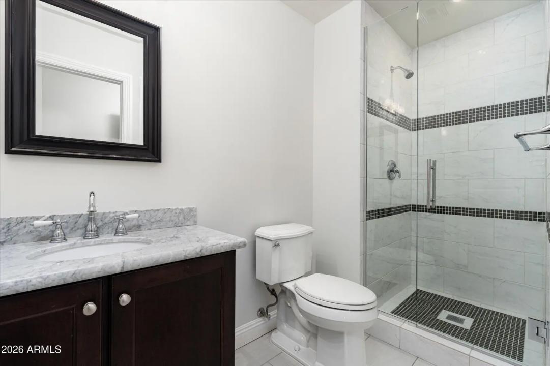 Real Estate Picture 32
