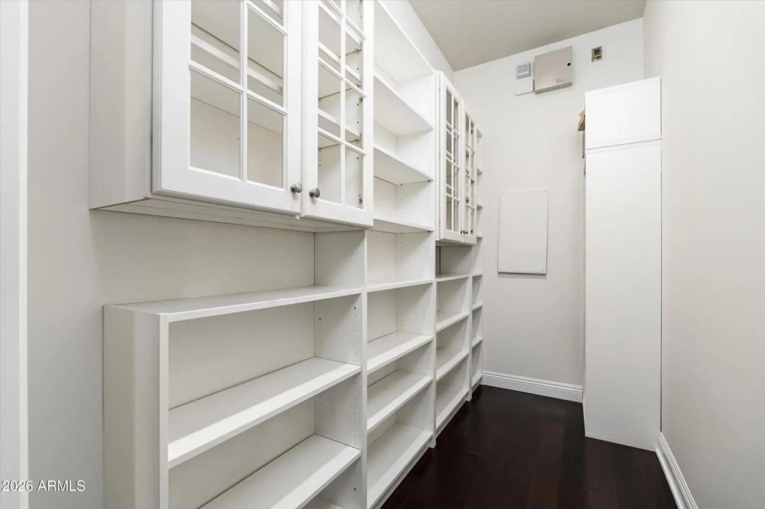 Real Estate Picture 33