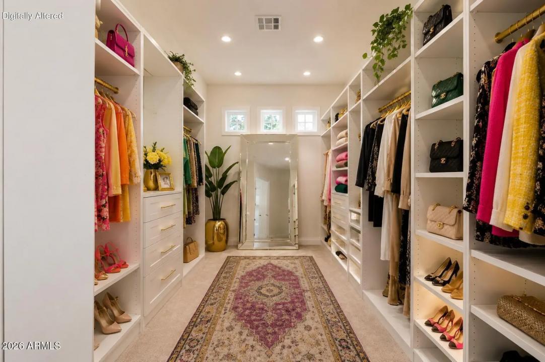 Real Estate Picture 19