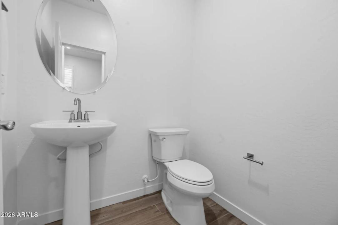 Real Estate Picture 22