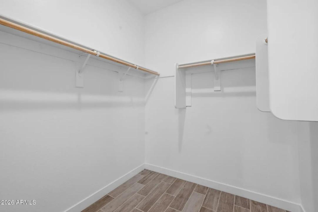 Real Estate Picture 17