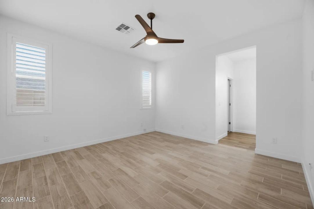 Real Estate Picture 20