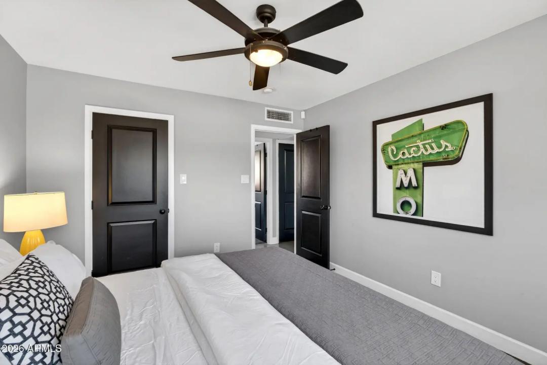 Real Estate Picture 22