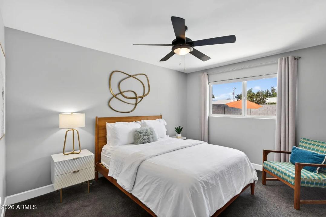 Real Estate Picture 26