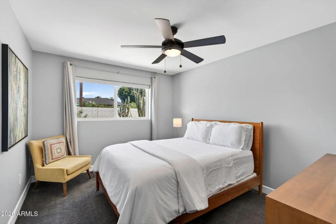 Real Estate Picture 28