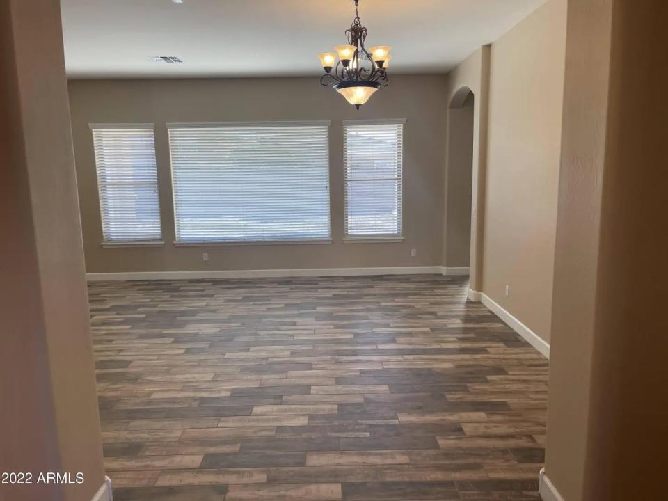 Real Estate Picture 3