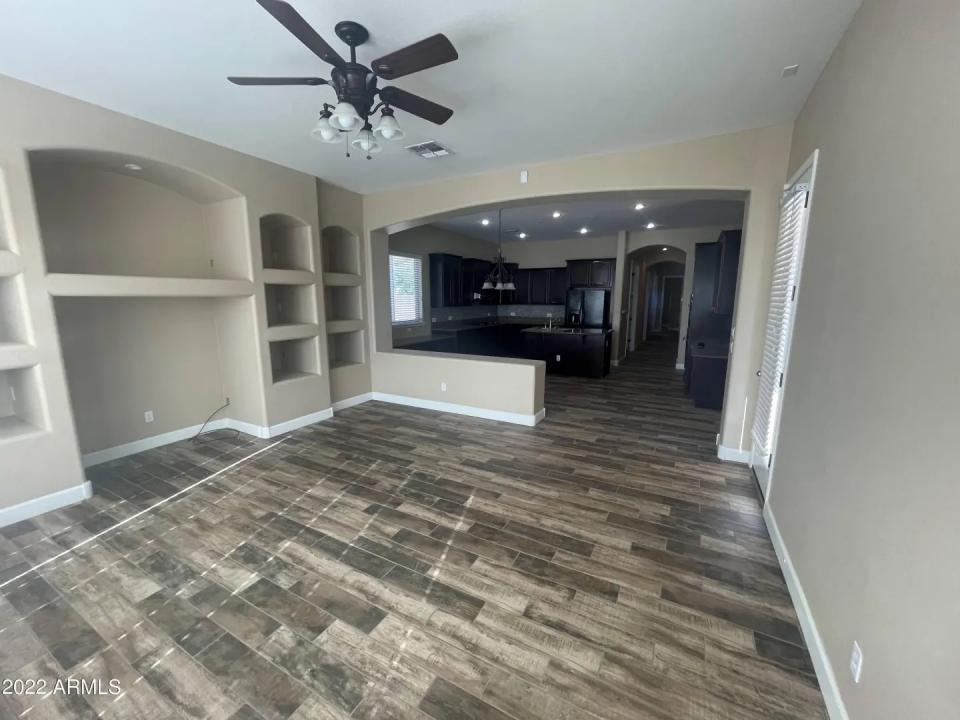 Real Estate Picture 6