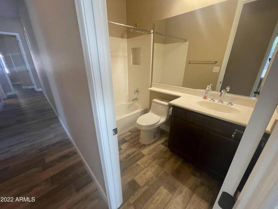 Real Estate Picture 15