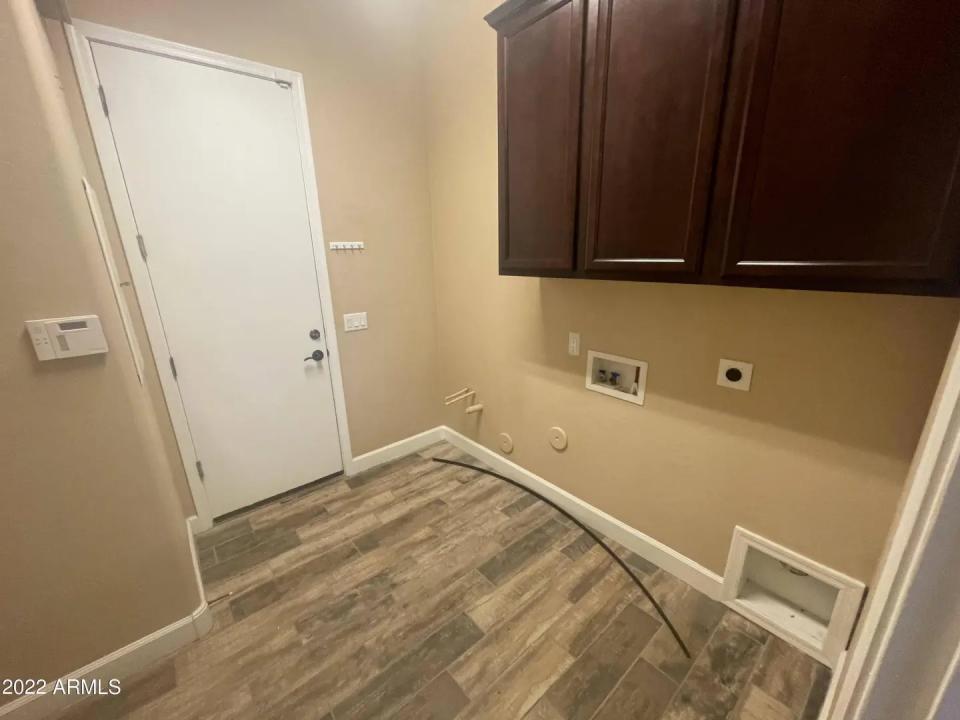Real Estate Picture 17