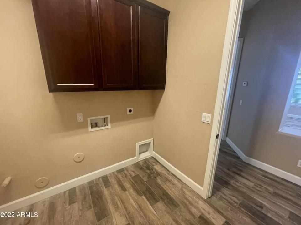 Real Estate Picture 18