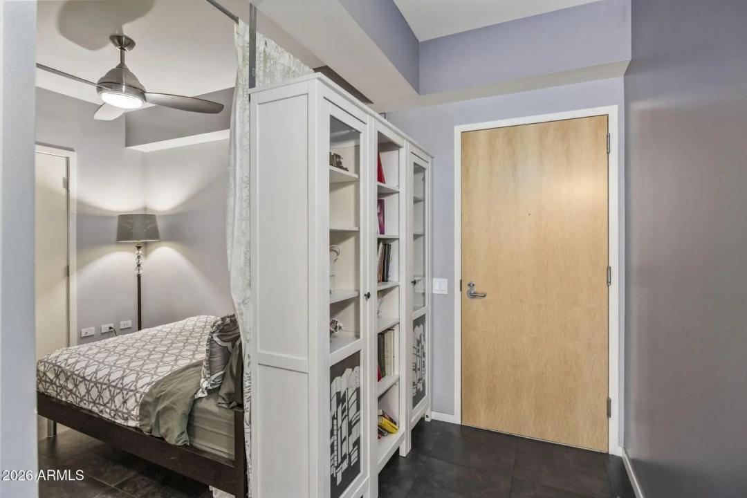 Real Estate Picture 4
