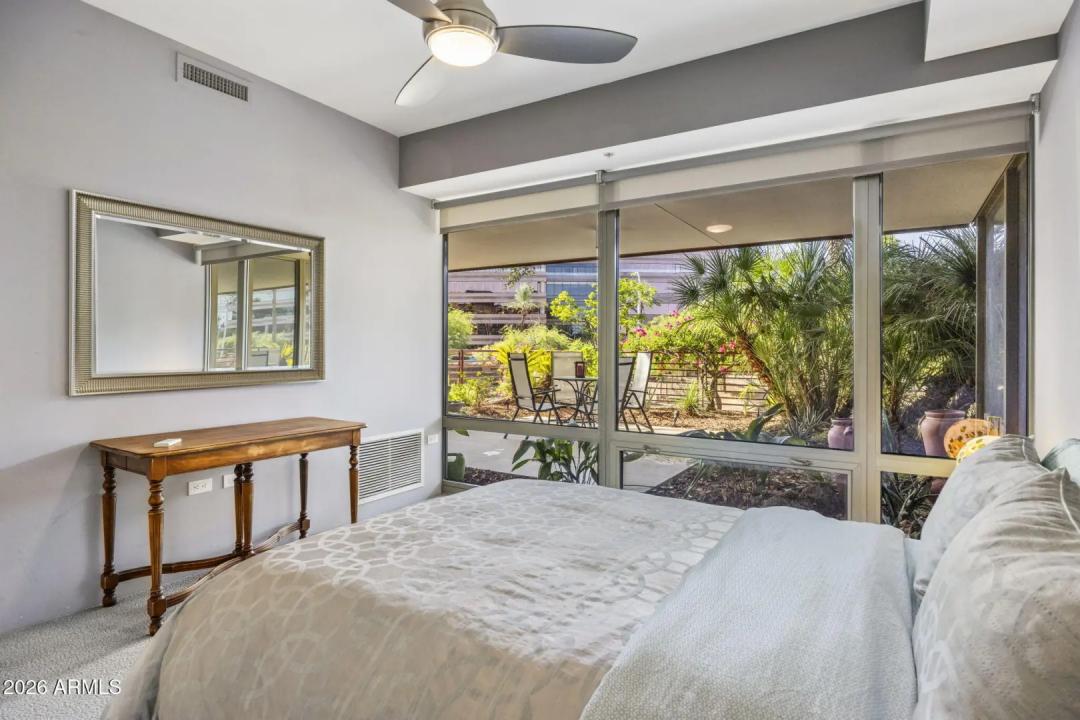 Real Estate Picture 15