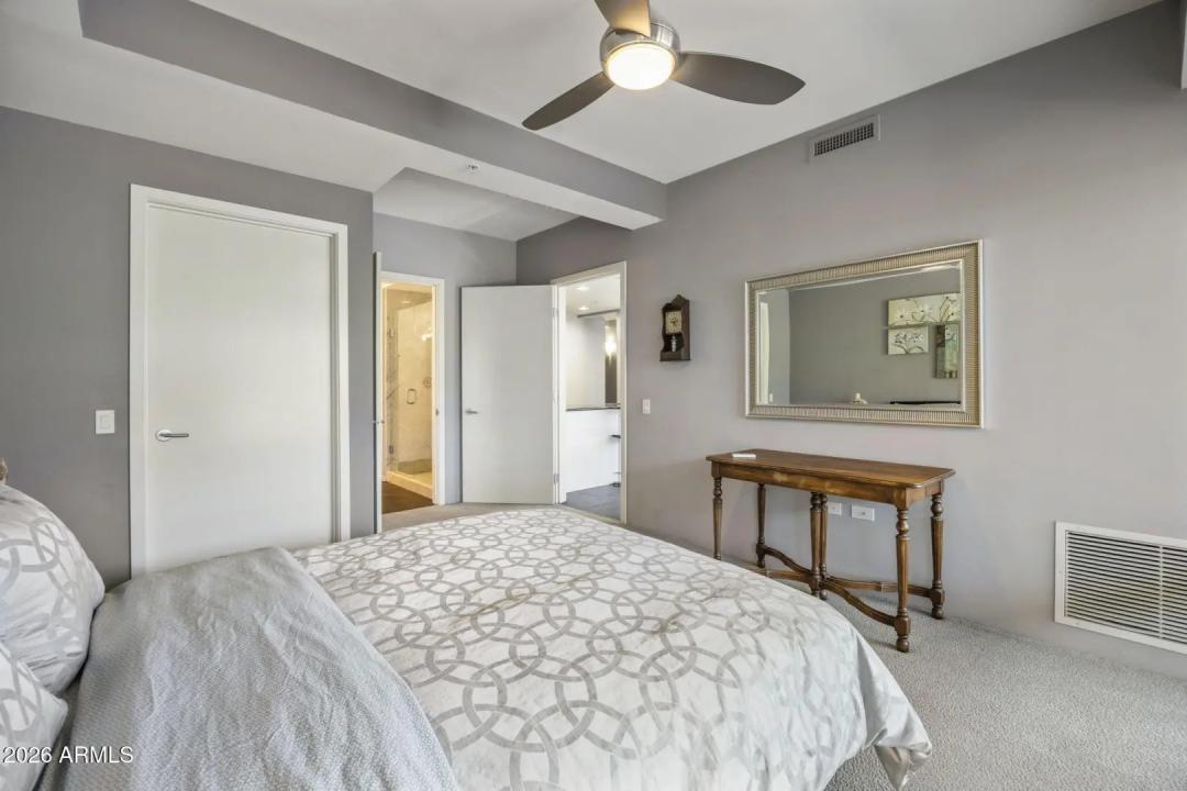 Real Estate Picture 13