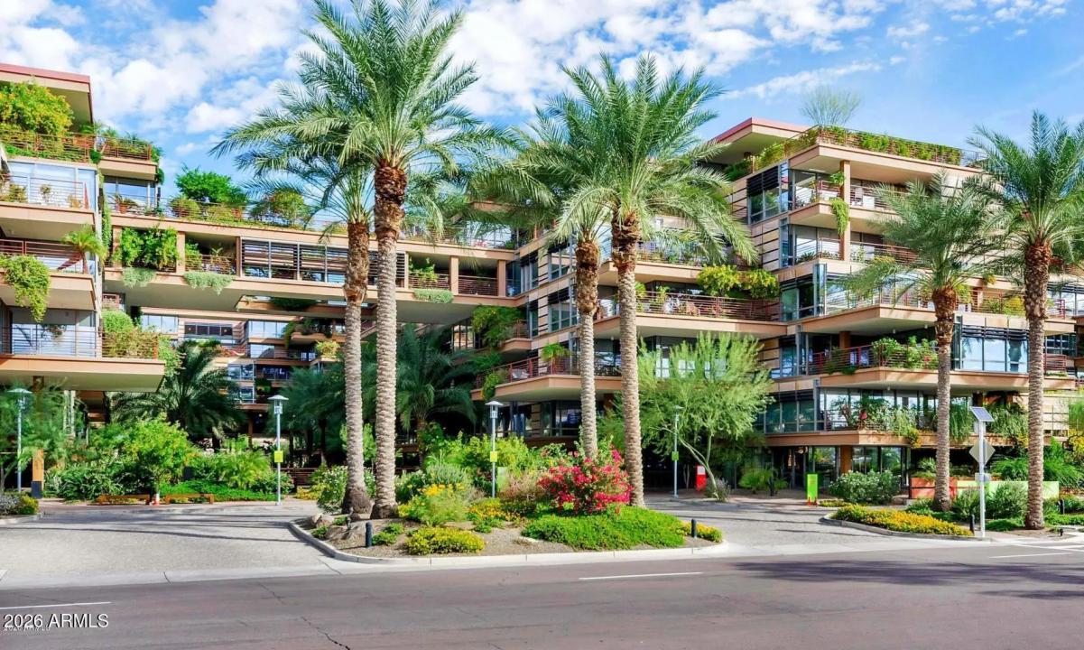 Real Estate Picture 33