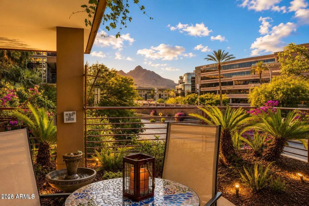 Real Estate Picture 4