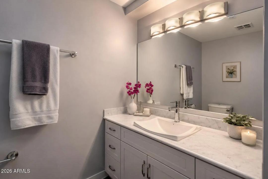 Real Estate Picture 7