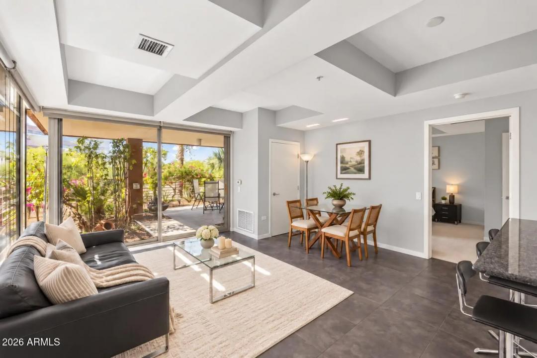 Real Estate Picture 10