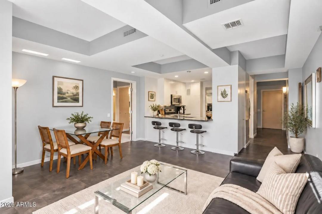 Real Estate Picture 9