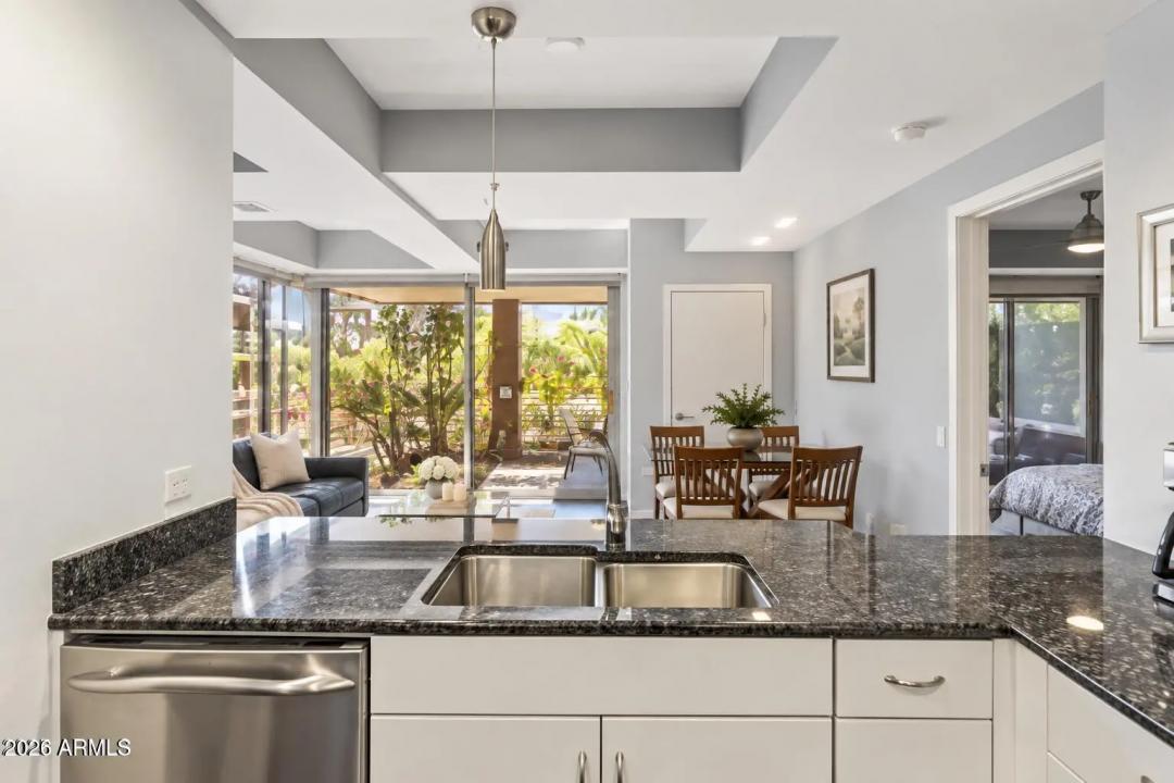 Real Estate Picture 7