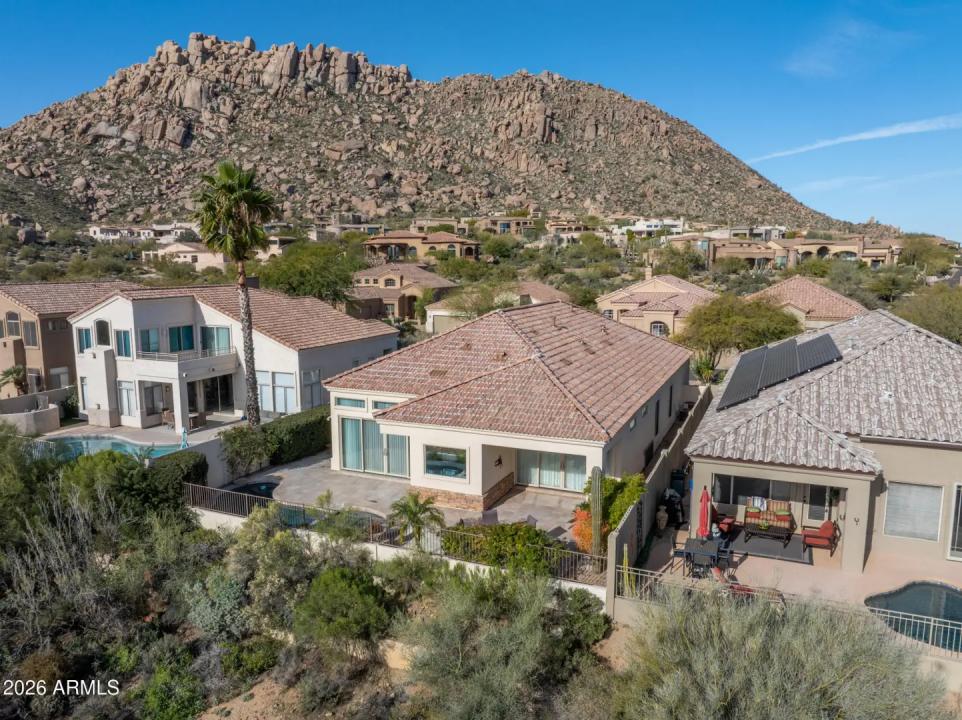 Real Estate Picture 32