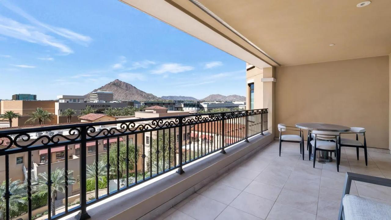 Real Estate Picture 12