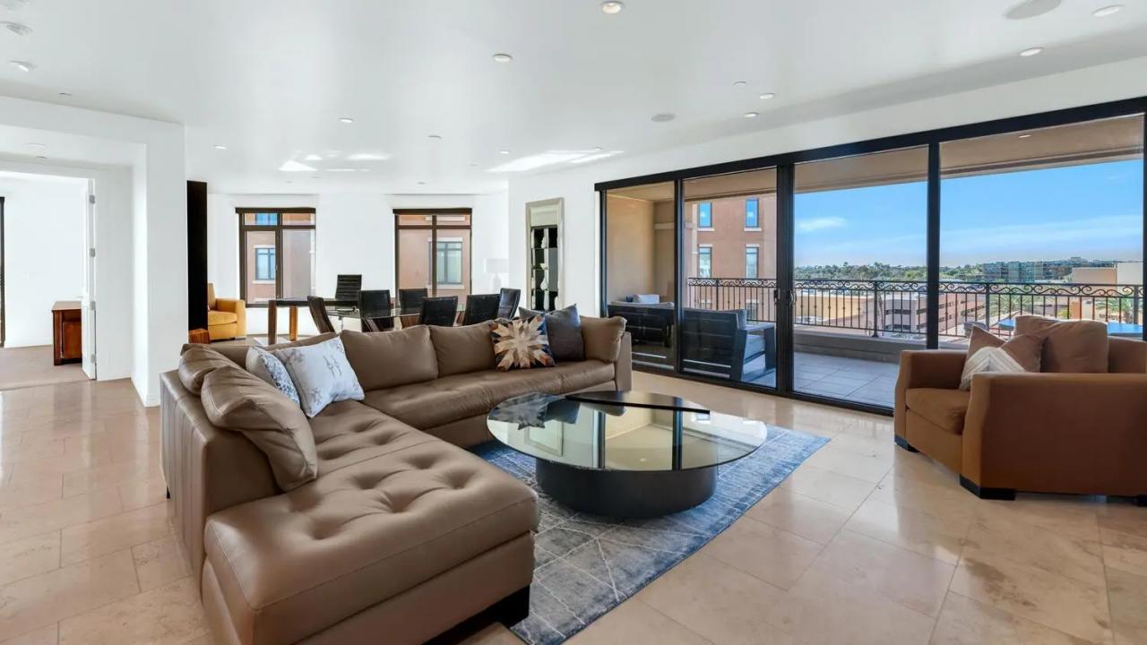 Real Estate Picture 17