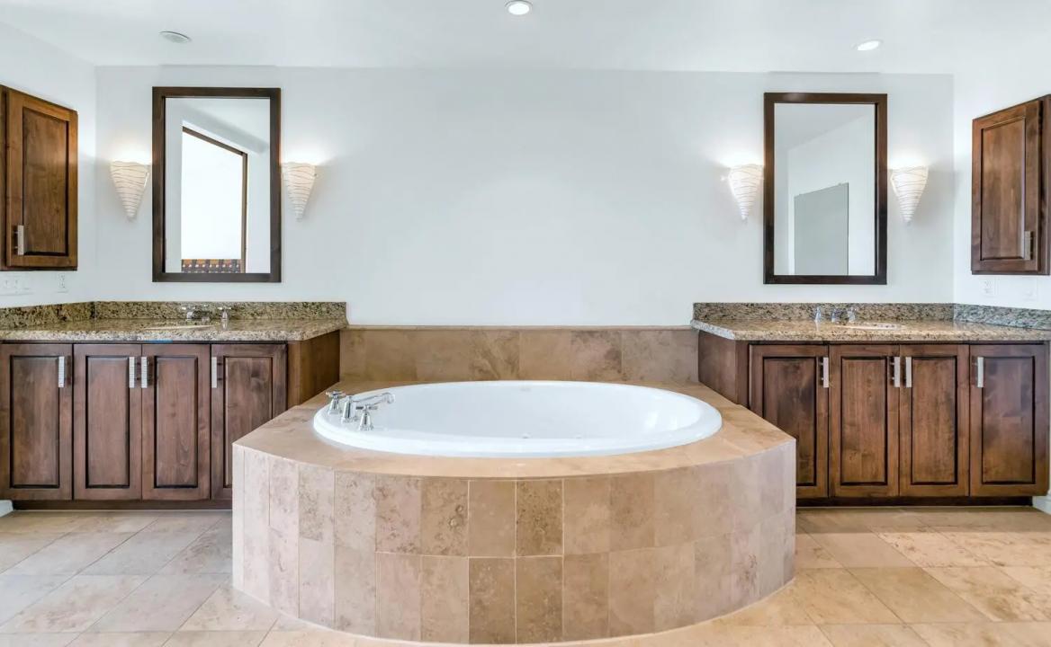 Real Estate Picture 26