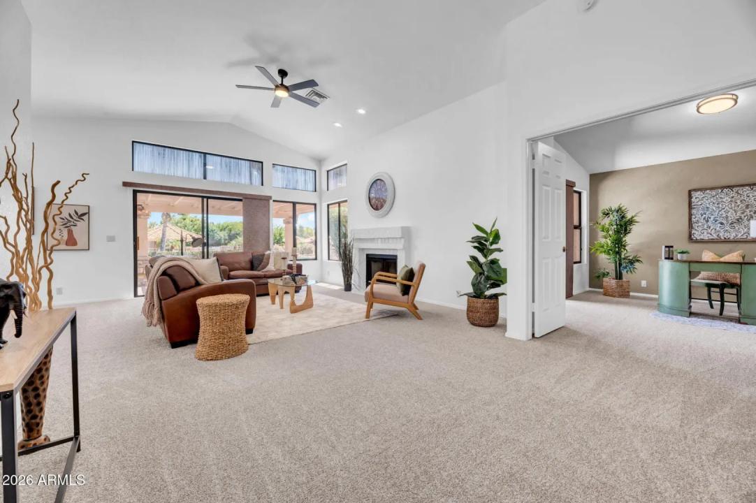 Real Estate Picture 15