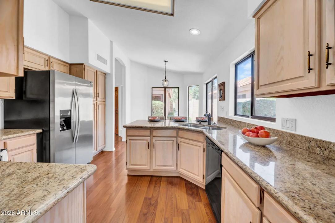 Real Estate Picture 10