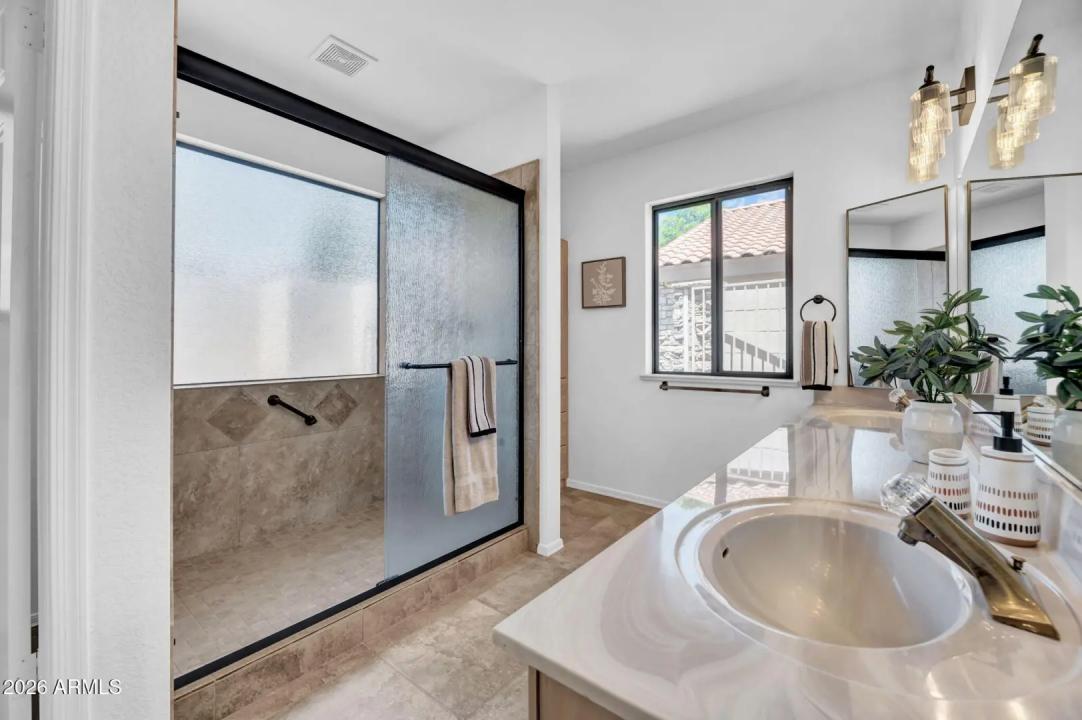 Real Estate Picture 21